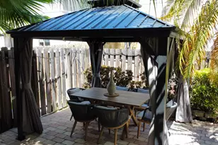 135 Riverwalk Cir, Sunrise, FL 33326 - Photo 12