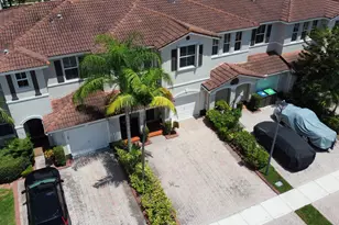 135 Riverwalk Cir, Sunrise, FL 33326 - Photo 26