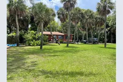 806 S Lakeside Drive, Lake Worth Beach, FL 33460 - Photo 2