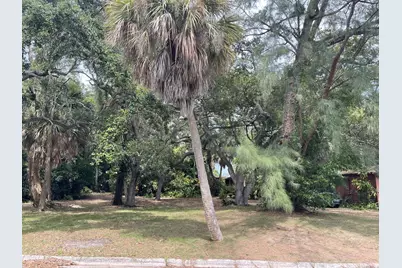 806 S Lakeside Drive, Lake Worth Beach, FL 33460 - Photo 1