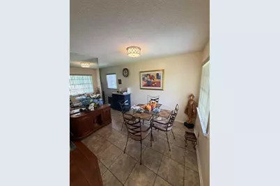 96 Spring Lake Drive #205, Vero Beach, FL 32962 - Photo 6