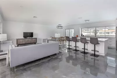 5017 Roosevelt Street, Hollywood, FL 33021 - Photo 10