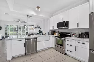 1074 Woodfield Rd, Lake Worth, FL 33415 - Photo 14