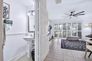 1074 Woodfield Rd, Lake Worth, FL 33415 - Photo 16