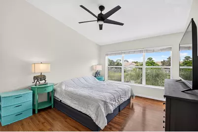 1074 Woodfield Road, Greenacres, FL 33415 - Photo 32