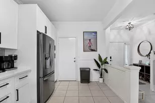 1074 Woodfield Rd, Lake Worth, FL 33415 - Photo 12