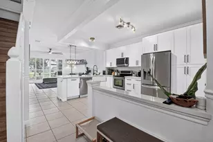 1074 Woodfield Rd, Lake Worth, FL 33415 - Photo 8