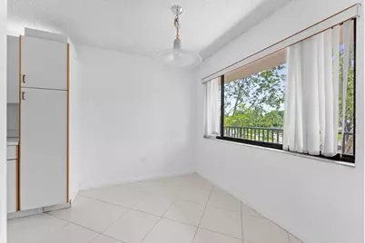 10634 W Clairmont Circle, Tamarac, FL 33321 - Photo 10