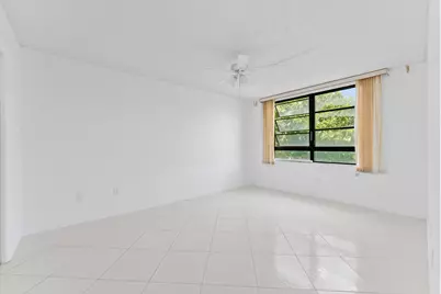 10634 W Clairmont Circle, Tamarac, FL 33321 - Photo 20