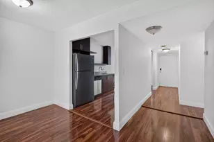 250 Jacaranda Dr, Plantation, FL 33324 - Photo 8