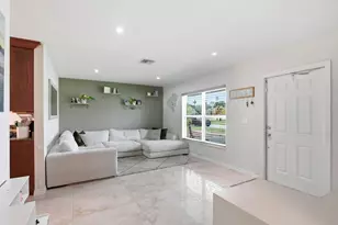 6101 Carthage Cir S, Lake Worth, FL 33463 - Photo 4