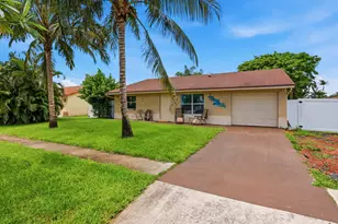 6101 Carthage Cir S, Lake Worth, FL 33463 - Photo 1