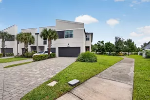 5600 Mentmore Dr, West Palm Beach, FL 33407 - Photo 2