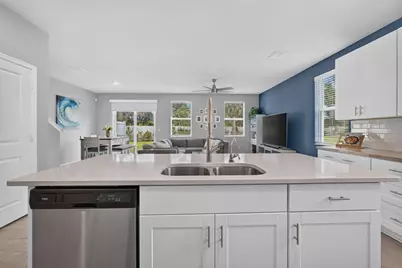 5600 Mentmore Drive, West Palm Beach, FL 33407 - Photo 12