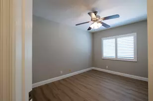 8956 NW 38th Dr, Coral Springs, FL 33065 - Photo 32