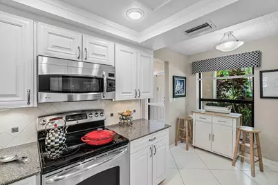 5154 Oakhill Lane #1014, Delray Beach, FL 33484 - Photo 12