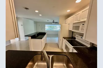 308 SE 12th Avenue, Deerfield Beach, FL 33441 - Photo 10