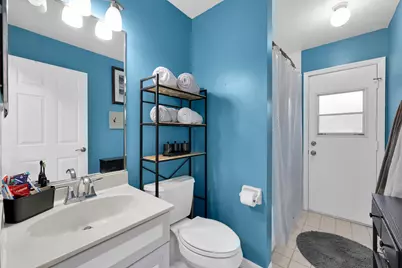 202 SE Grove Avenue, Port Saint Lucie, FL 34983 - Photo 24