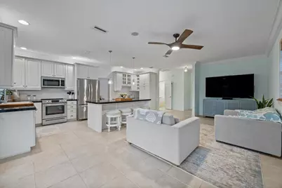 148 Scarborough Terrace, Wellington, FL 33414 - Photo 18