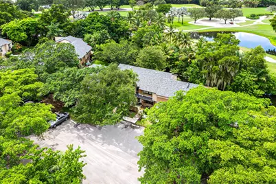 209 Wimbledon Lakes Drive, Plantation, FL 33324 - Photo 22