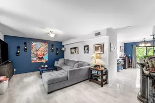 209 Wimbledon Lakes Dr, Plantation, FL 33324 - Photo 4