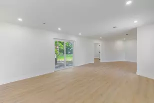 413 N Ware Dr, West Palm Beach, FL 33409 - Photo 2