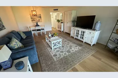 3661 Via Poinciana #113, Lake Worth, FL 33467 - Photo 4