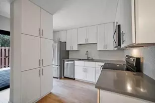 825 Center St, Jupiter, FL 33458 - Photo 6