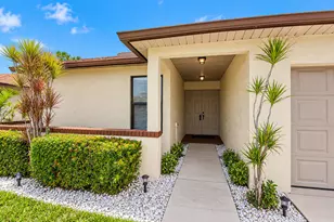 20970 Concord Green Dr, Boca Raton, FL 33433 - Photo 2