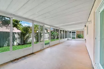 710 Briarwood Terrace, Davie, FL 33325 - Photo 32