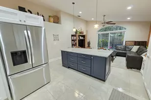 7172 Catalina Way, Lake Worth, FL 33467 - Photo 4