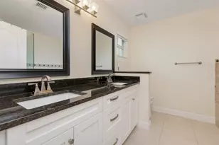 233 Malverne Rd, West Palm Beach, FL 33405 - Photo 16