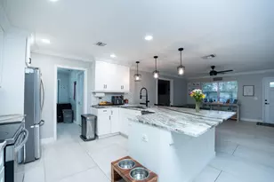 16701 Mead Hill Dr E, The Acreage, FL 33470 - Photo 6
