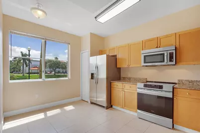 11033 Legacy Boulevard #104, Palm Beach Gardens, FL 33410 - Photo 12