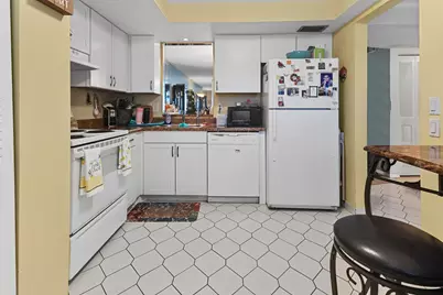 1470 NW 80th Avenue #Apt 204, Margate, FL 33063 - Photo 4