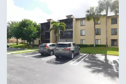 627 Sea Pine Way #A2, Greenacres, FL 33415 - Photo 2
