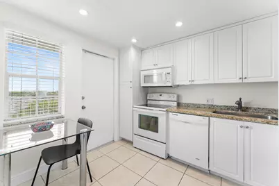 3051 N Course Drive #909, Pompano Beach, FL 33069 - Photo 6
