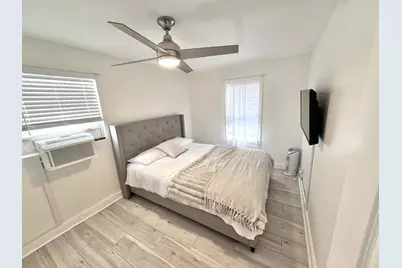 17 S D Street, Lake Worth Beach, FL 33460 - Photo 8
