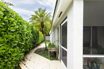 73 Admirals Court, Palm Beach Gardens, FL 33418 - Photo 22