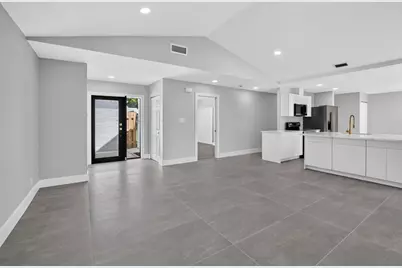 905 NW 21st Way, Delray Beach, FL 33445 - Photo 16