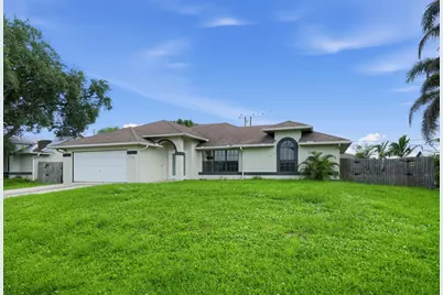 3109 SE Mall Terrace, Port Saint Lucie, FL 34984 - Photo 2