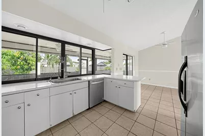 3109 SE Mall Terrace, Port Saint Lucie, FL 34984 - Photo 12