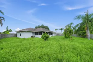 3109 SE Mall Terrace, Port Saint Lucie, FL 34984 - Photo 4