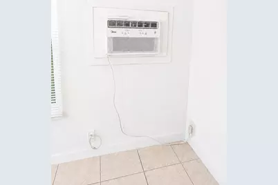 1100 NE 12th Avenue #Apt 1, Fort Lauderdale, FL 33304 - Photo 4