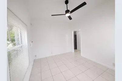 1100 NE 12th Avenue #Apt 1, Fort Lauderdale, FL 33304 - Photo 6