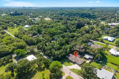 351 Baysinger Avenue, Fort Pierce, FL 34982 - Photo 2