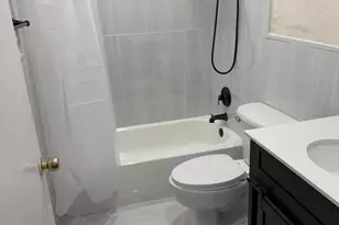 4720 NW 9th Ct, Plantation, FL 33317 - Photo 10