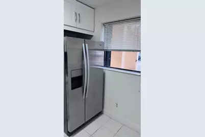 9539 Boca Cove Circle #105, Boca Raton, FL 33428 - Photo 6