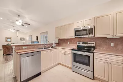 2327 Windjammer Way, West Palm Beach, FL 33411 - Photo 20