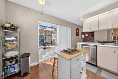 42 Essex Court #B, Royal Palm Beach, FL 33411 - Photo 16